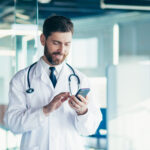 WhatsApp: la soluzione smart per superare le sfide nella gestione dell’ambulatorio medico